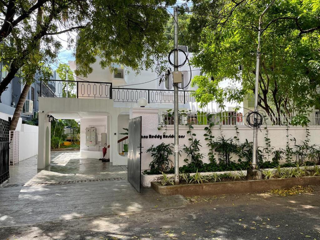 Hanu Reddy Residences - Nawab Habibullah Avenue Chennai Eksteriør billede