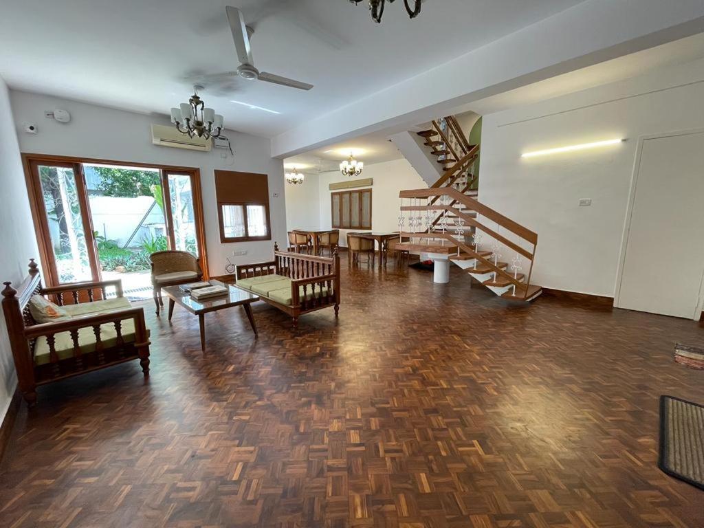 Hanu Reddy Residences - Nawab Habibullah Avenue Chennai Eksteriør billede