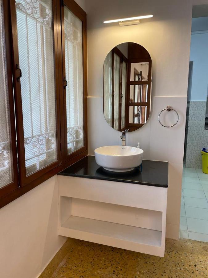 Hanu Reddy Residences - Nawab Habibullah Avenue Chennai Eksteriør billede