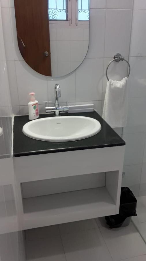 Hanu Reddy Residences - Nawab Habibullah Avenue Chennai Eksteriør billede